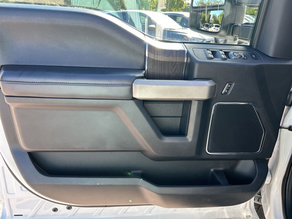 2020 Ford F-250 photo 11