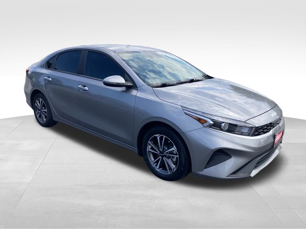 2023 Kia Forte LXS photo 7
