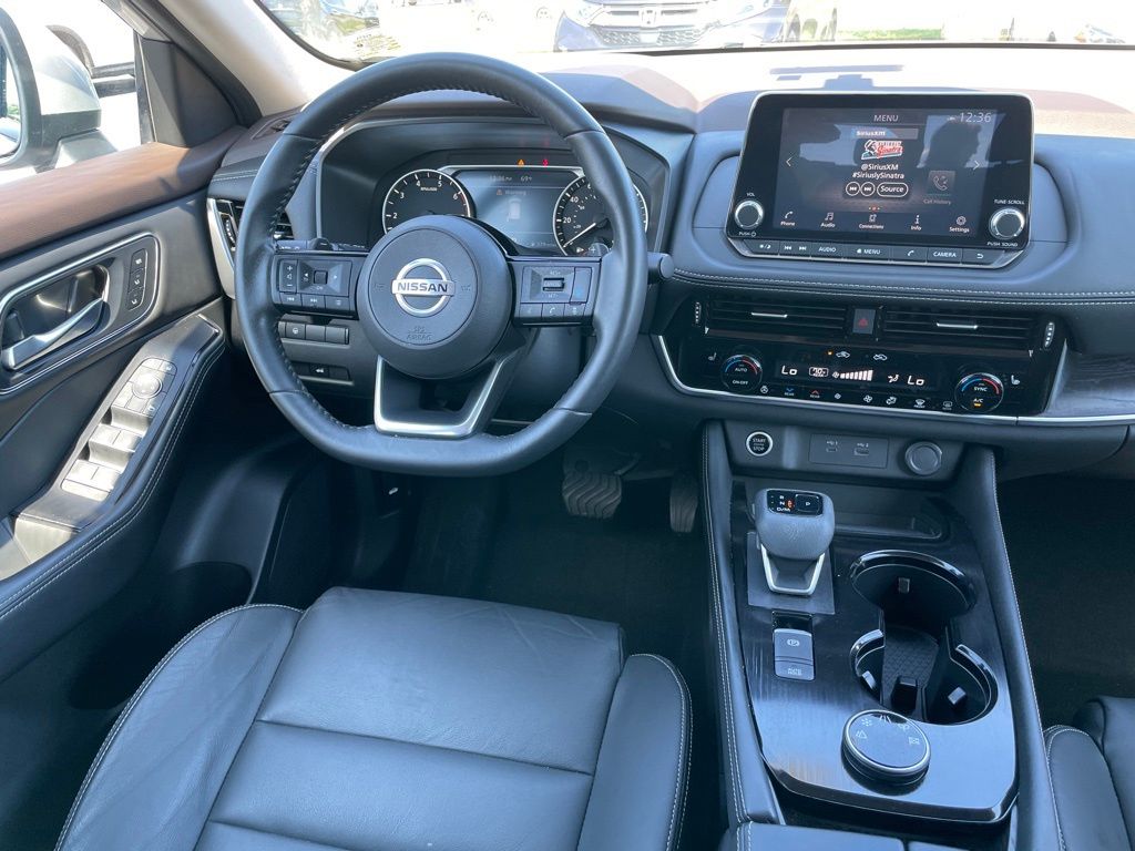 2023 Nissan Rogue SL photo 8