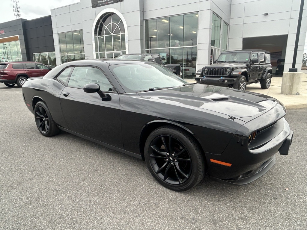 2017 Dodge Challenger SXT