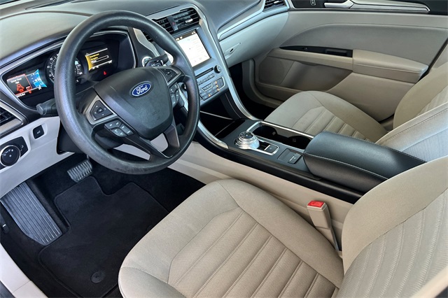 2018 Ford Fusion SE photo 10