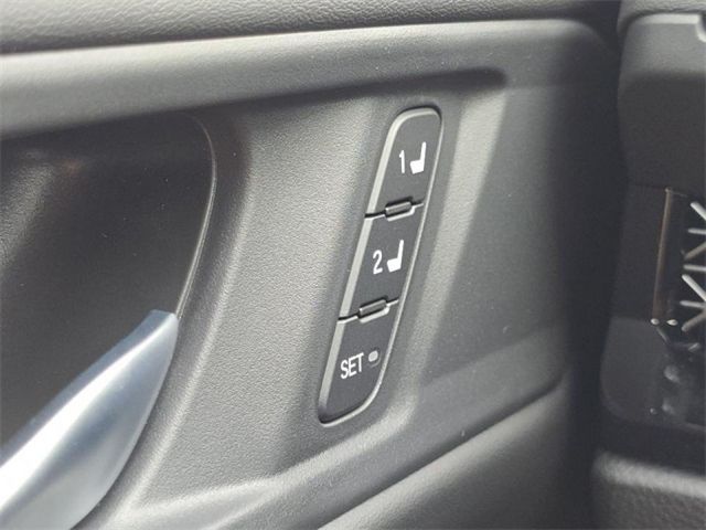 2025 Honda Accord Hybrid Touring photo 18