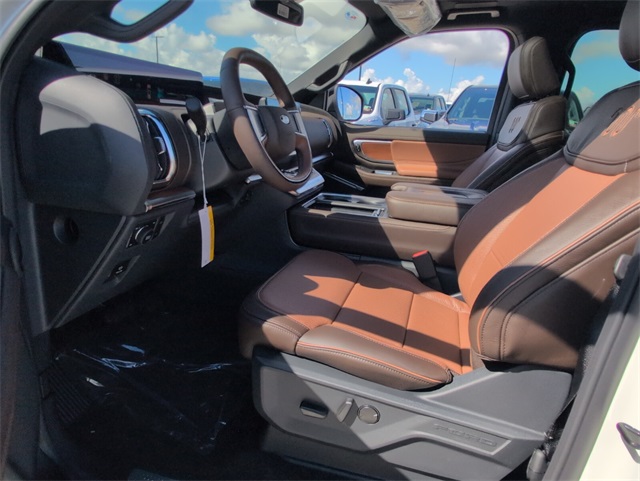 2025 Ford Expedition King Ranch photo 4