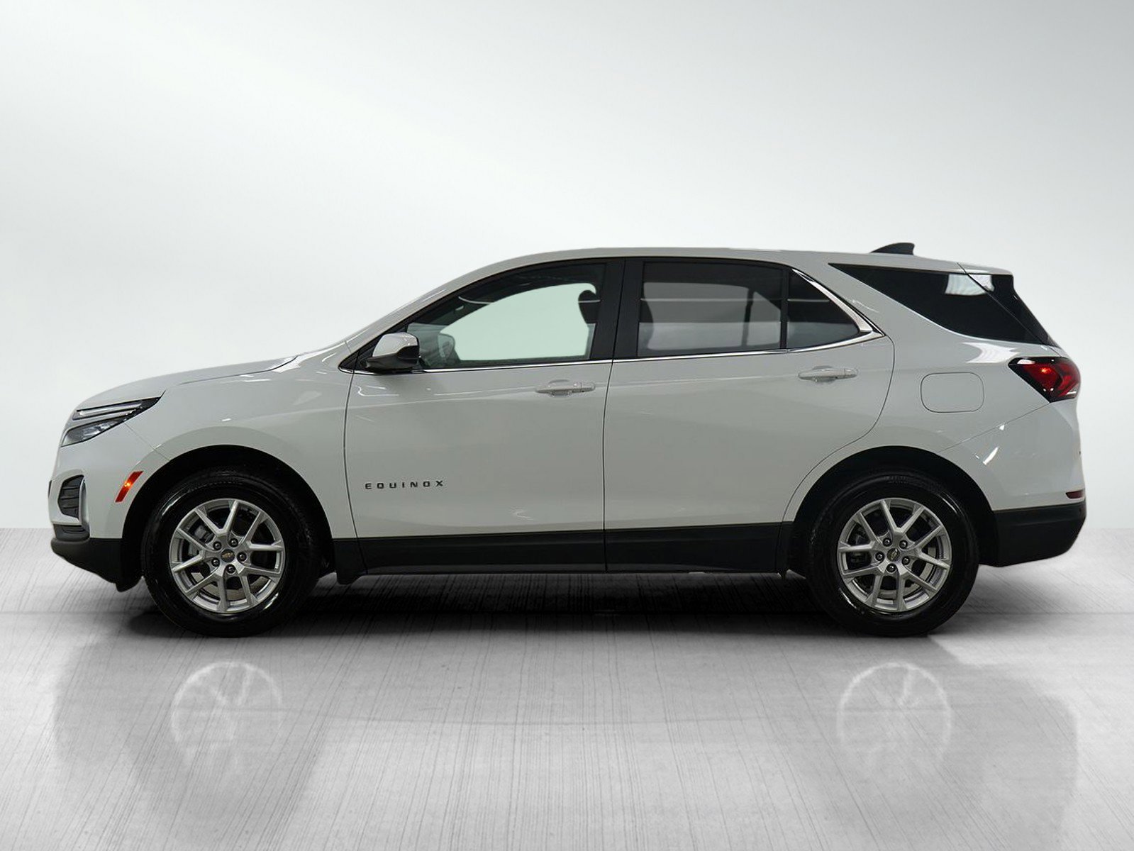 Used 2024 Chevrolet Equinox LT with VIN 3GNAXUEG9RS110796 for sale in White Bear Lake, Minnesota