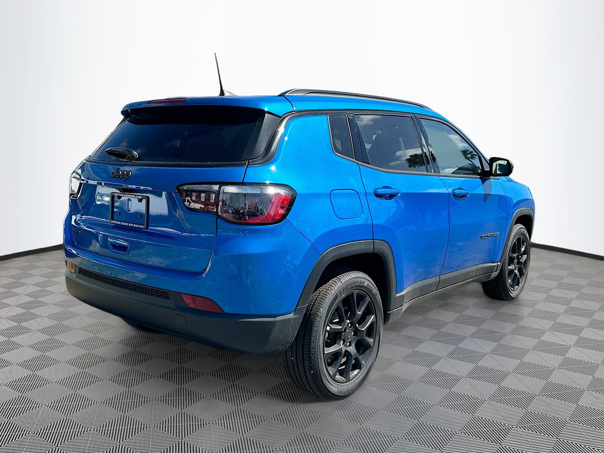 2026 Jeep Compass Latitude Altitude Special Edition photo 4