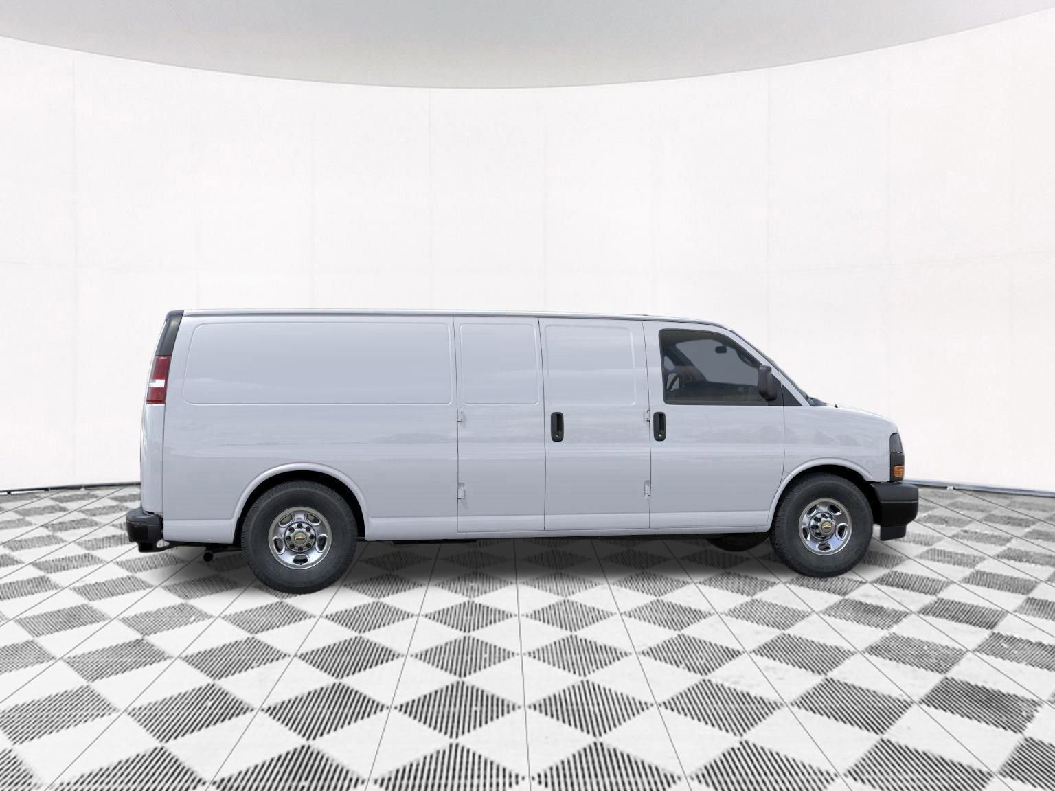 2025 Chevrolet Express Cargo 2500 photo 5