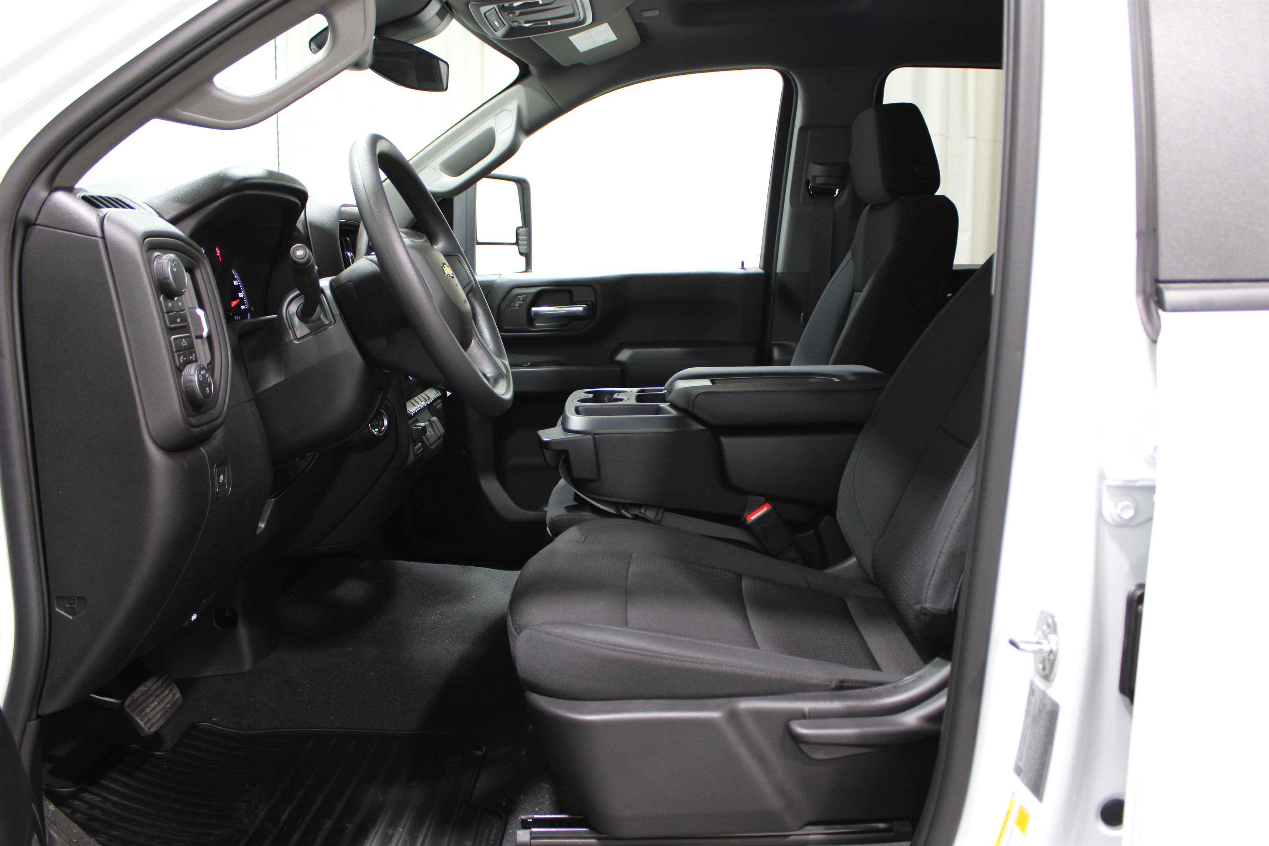 2026 Chevrolet Silverado 3500HD Work Truck photo 3