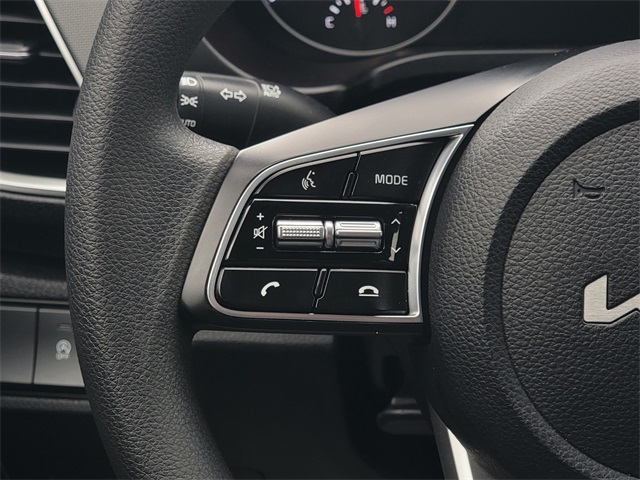 2023 Kia Seltos LX photo 24