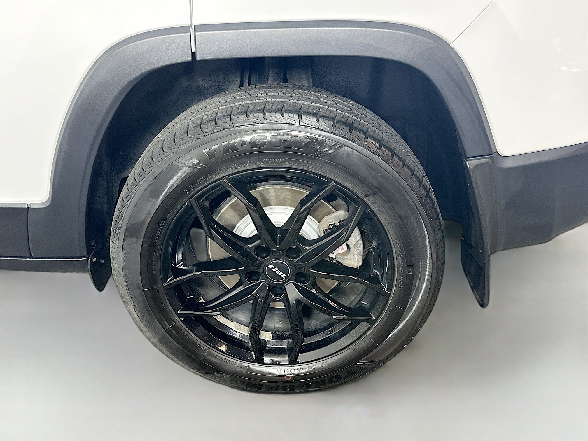 2019 Jeep Cherokee Limited photo 32