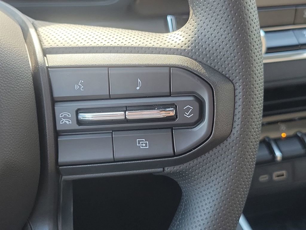 2025 Chevrolet Colorado LT photo 34