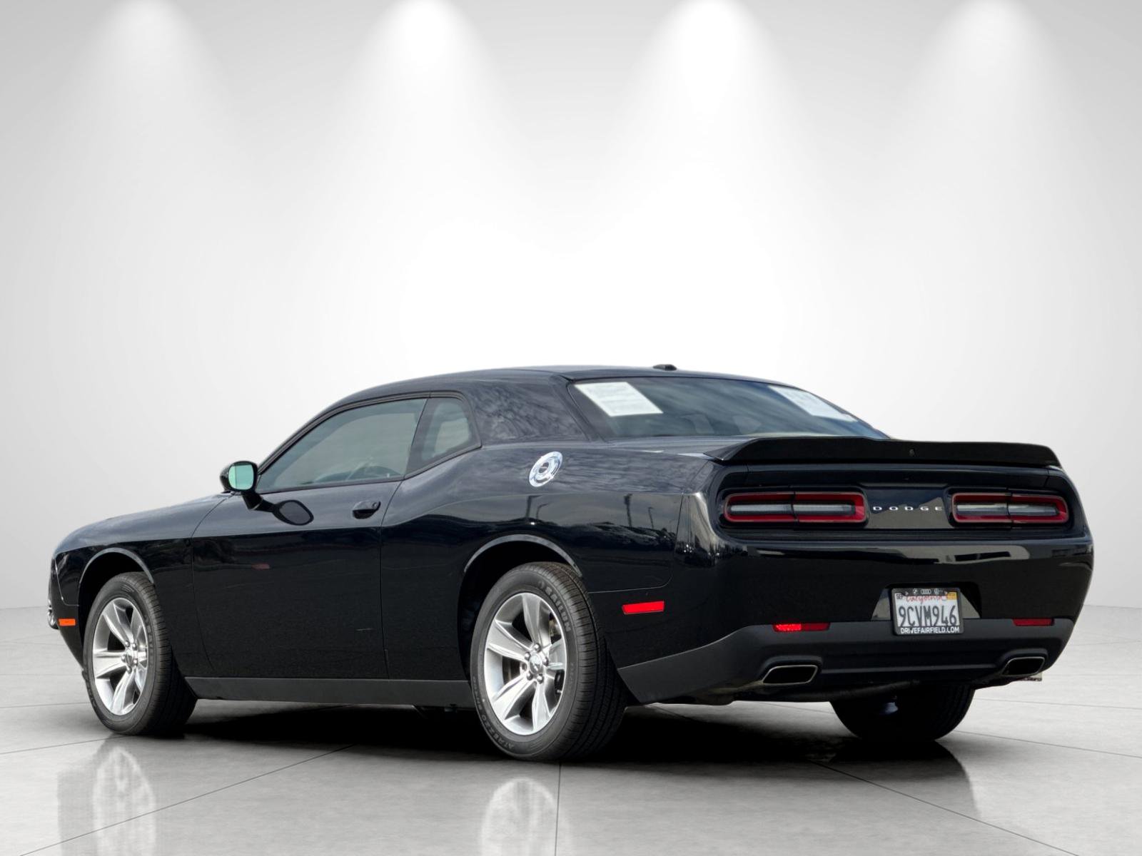 2022 Dodge Challenger SXT photo 3