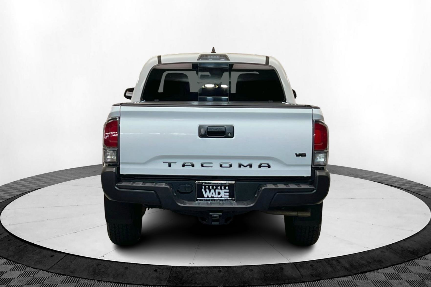 2023 Toyota Tacoma TRD Off-Road photo 4