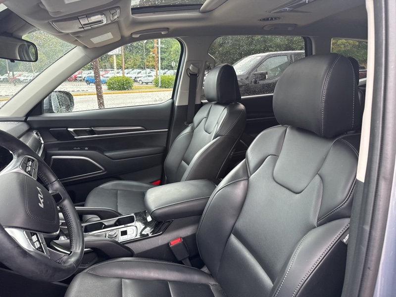 2024 Kia Telluride S photo 10