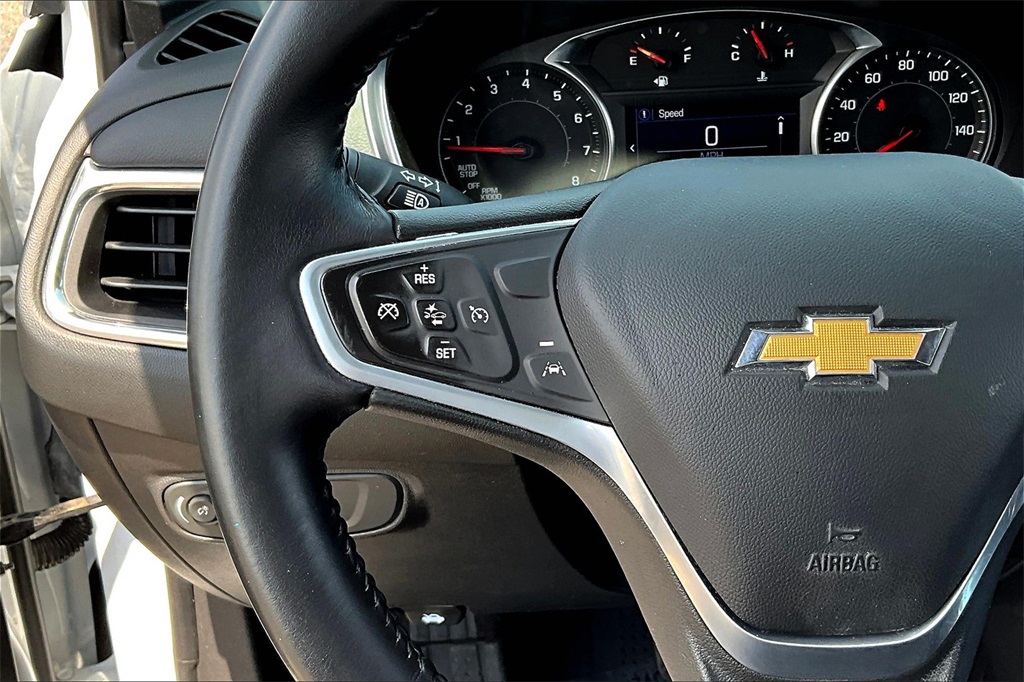 2022 Chevrolet Equinox LT photo 17