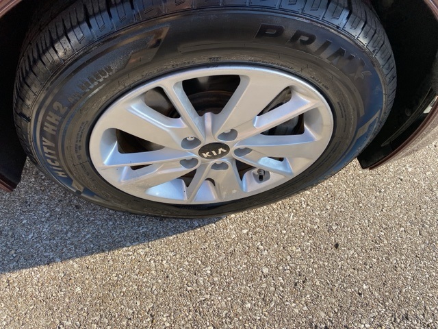 2016 Kia Optima LX photo 29