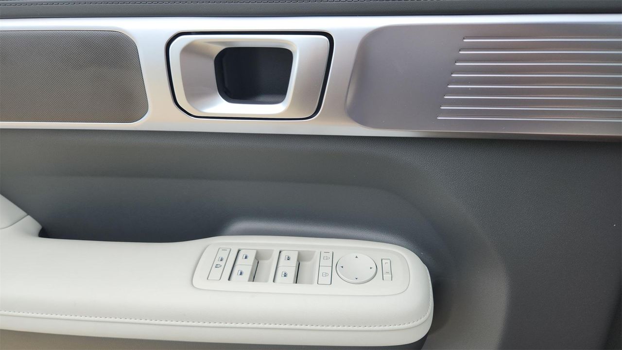 2026 Hyundai Santa Fe SEL photo 13