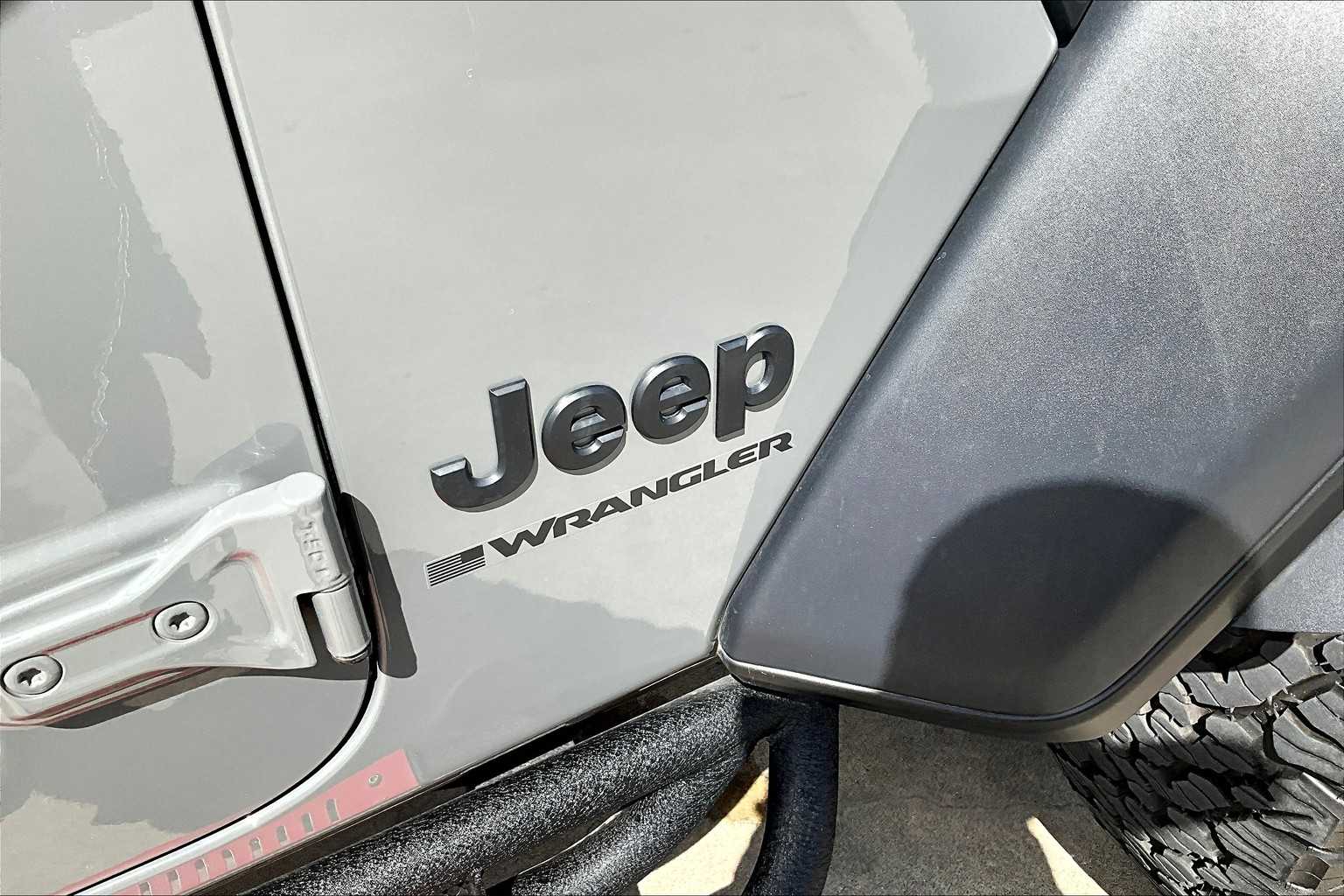 2023 Jeep Wrangler High Tide photo 9