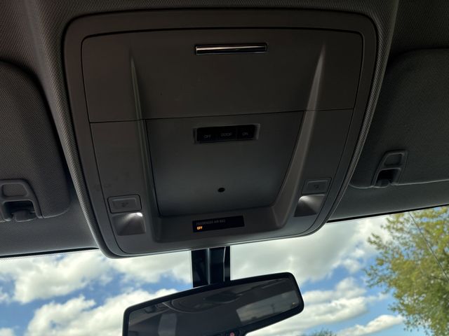 2017 Chevrolet Silverado 1500 LT photo 26