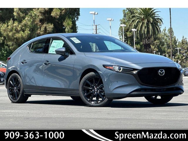 2025 Mazda Mazda3 Premium's photo