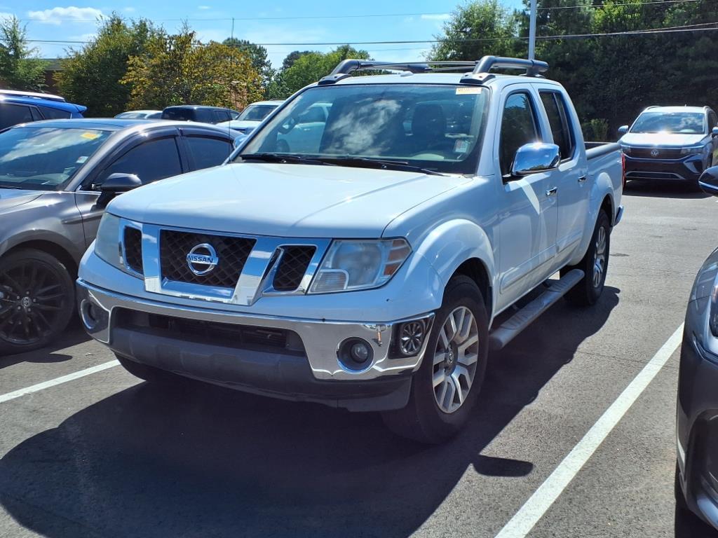 2012 Nissan Frontier SL photo 2