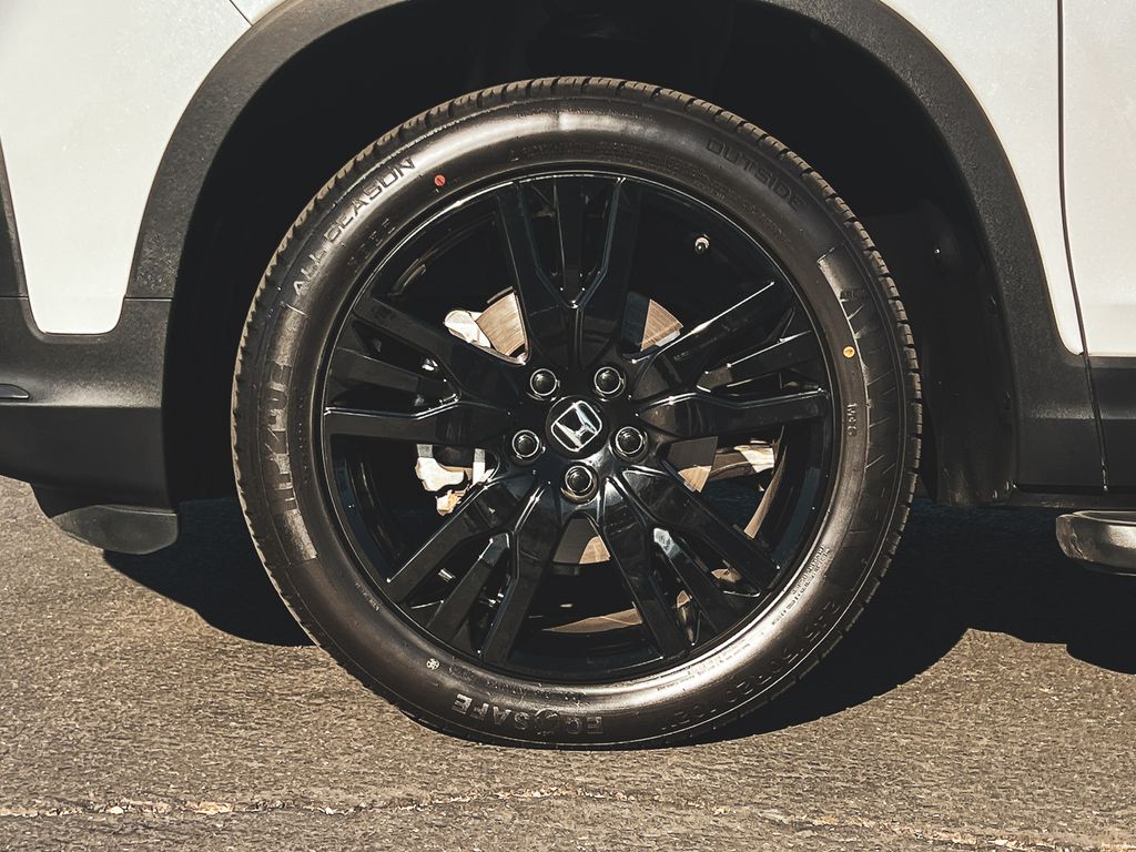 2022 Honda Pilot SE photo 4