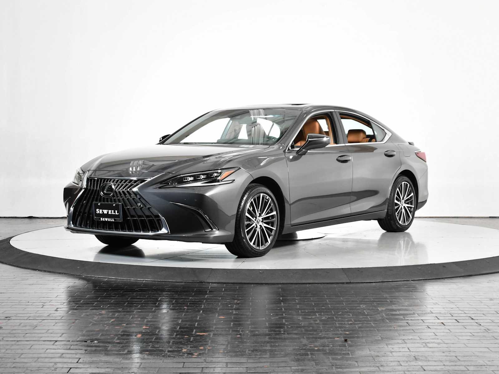 2025 Lexus ES Hybrid 300h's photo