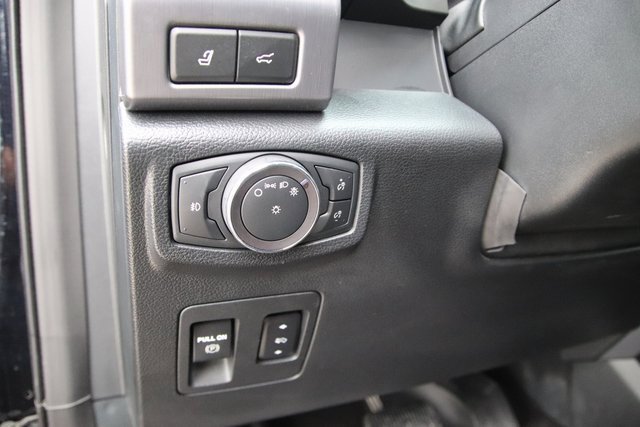 2020 Ford Expedition Platinum photo 18