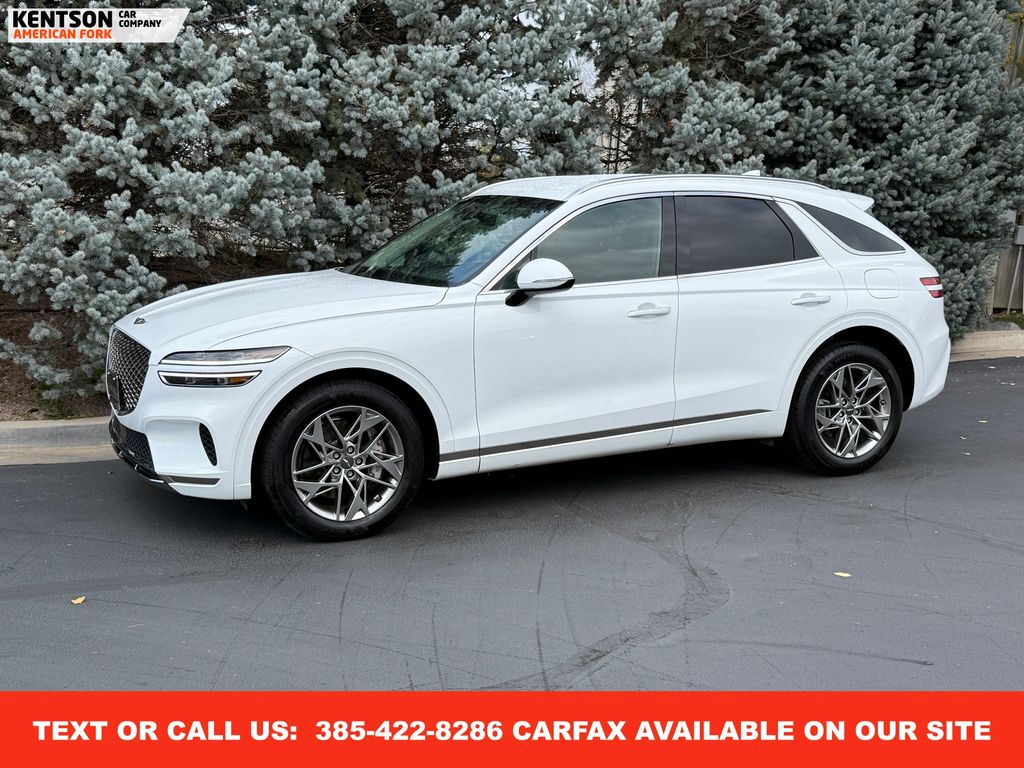 2025 GENESIS GV70 Standard's photo