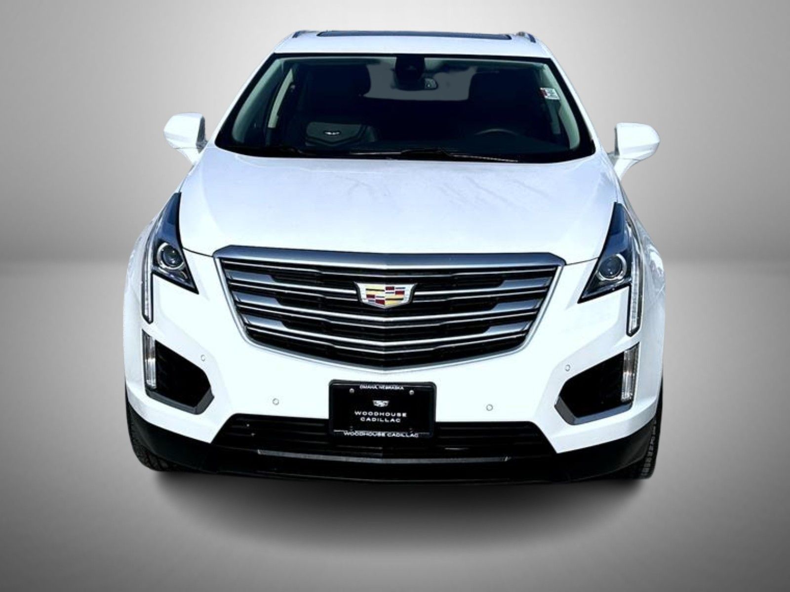 2018 Cadillac XT5 Luxury photo 2