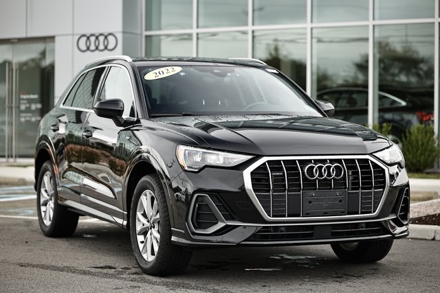 2022 Audi Q3 Premium S line photo 2