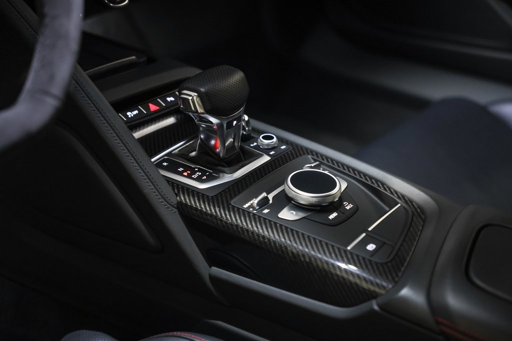 2018 Audi R8 5.2 Plus photo 31