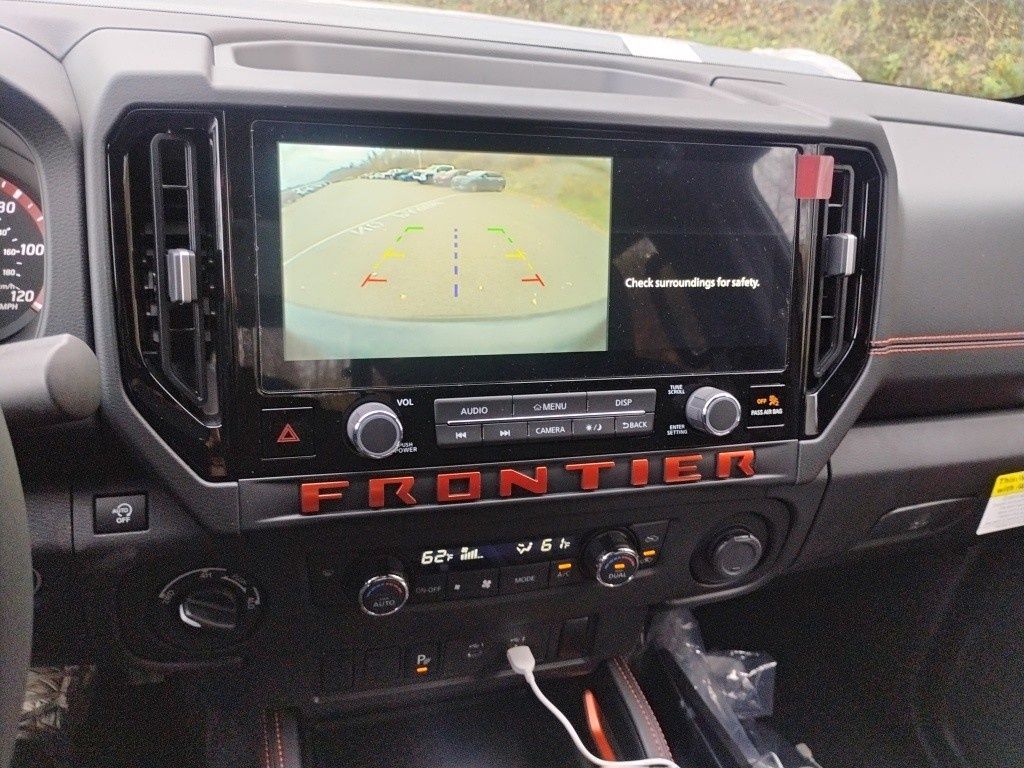2025 Nissan Frontier PRO-4X photo 20