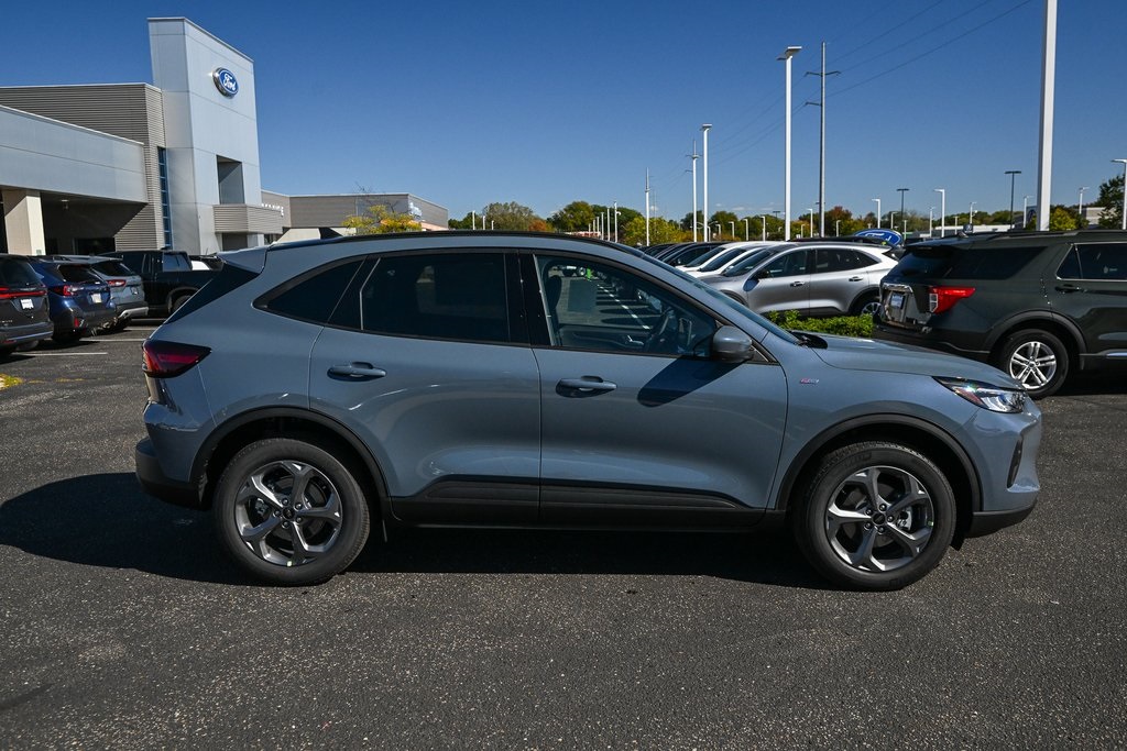 2026 Ford Escape ST-Line Select photo 3