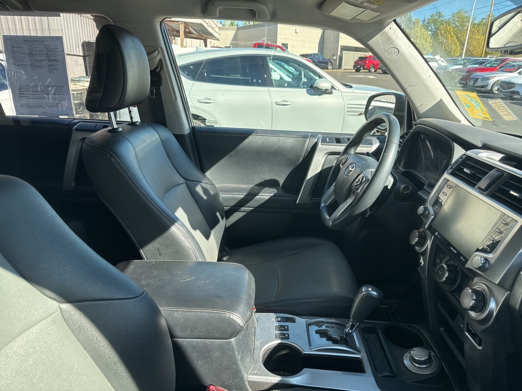 2021 Toyota 4Runner SR5 Premium photo 4