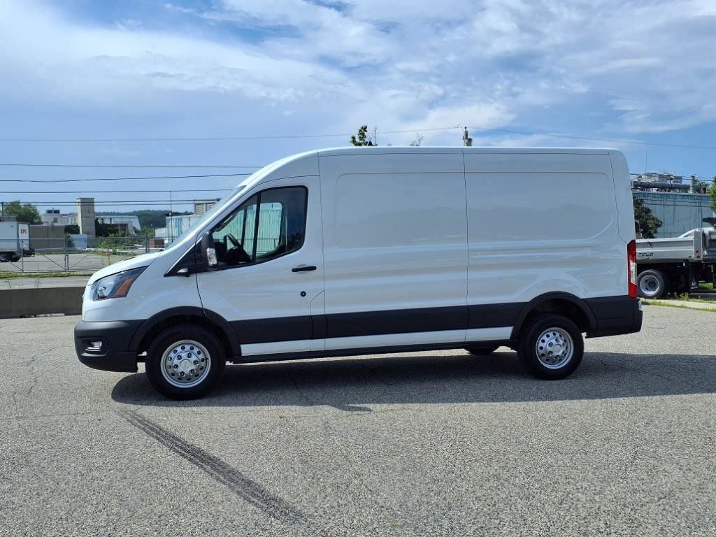 2025 Ford Transit photo 3