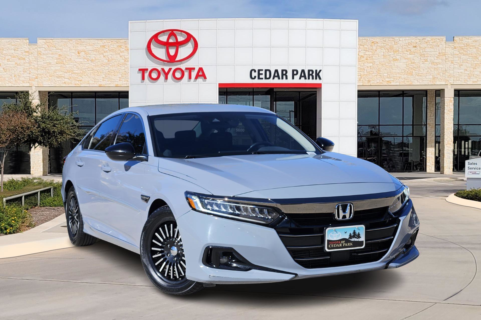 2022 Honda Accord Sport SE's photo