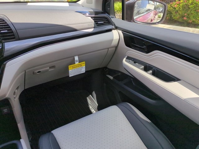 2026 Honda Odyssey Elite photo 15