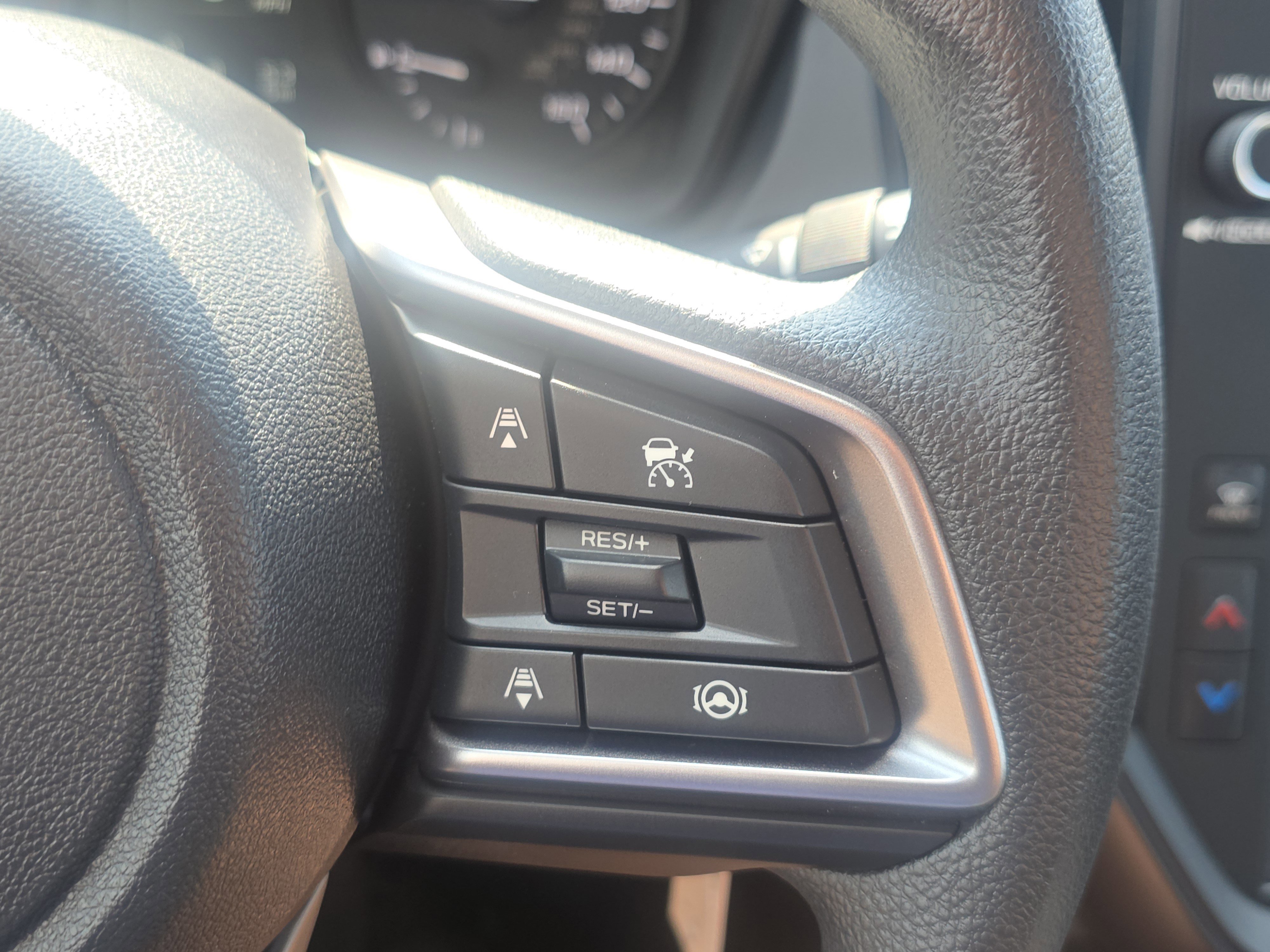 2025 Subaru Impreza Base photo 12
