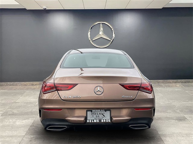 2022 Mercedes Benz CLA 250 4MATIC photo 4