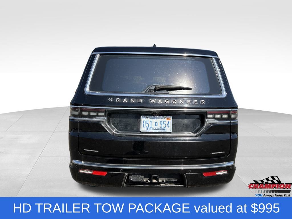 2022 Jeep Grand Wagoneer III photo 2