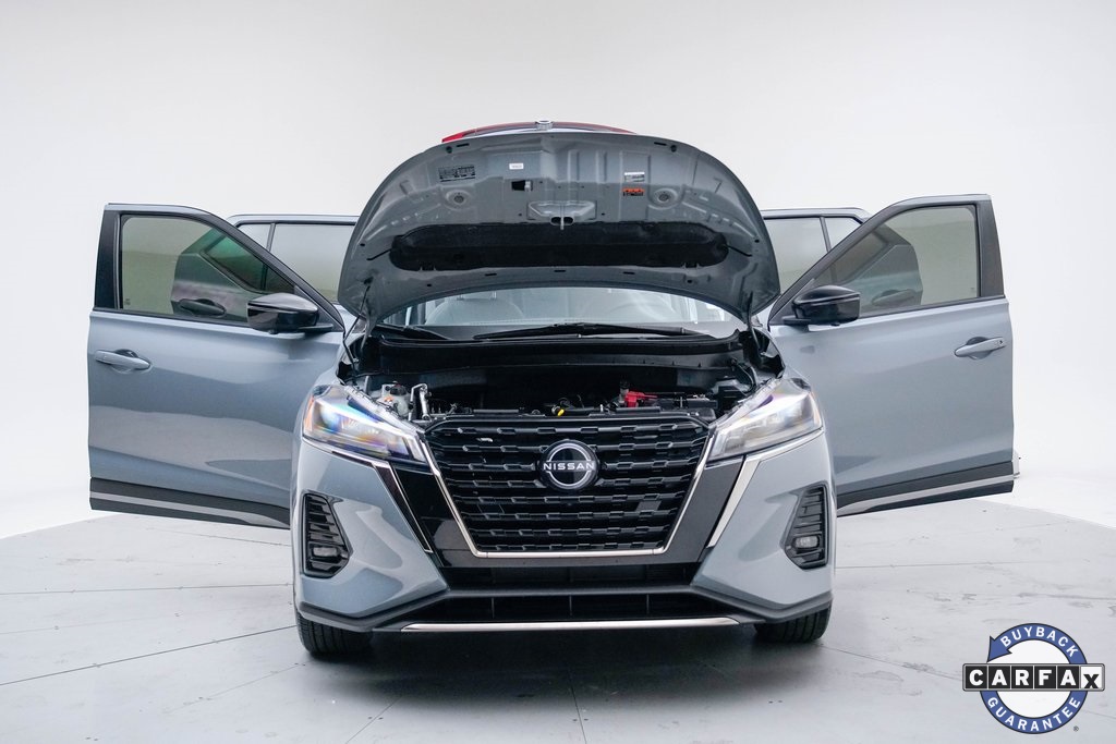 2022 Nissan Kicks SR photo 28