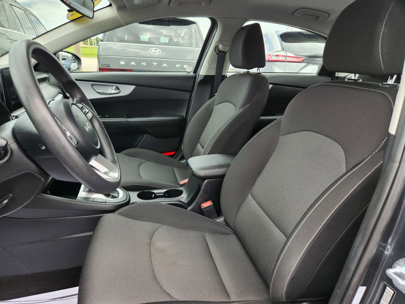 2024 Kia Forte LXS photo 24