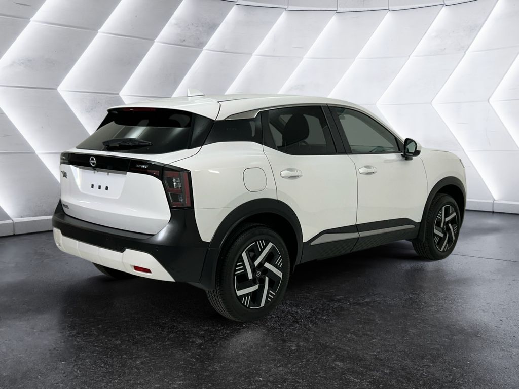 2025 Nissan Kicks SV photo 3