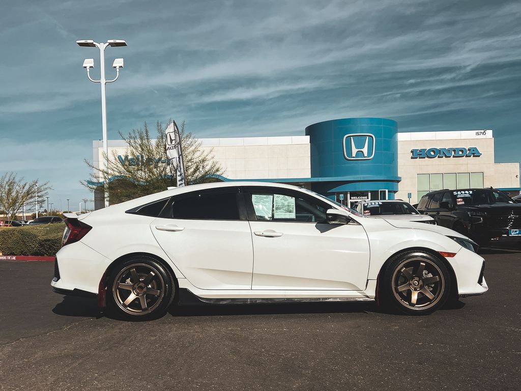 2019 Honda Civic Si photo 3