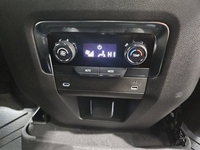 2025 Chevrolet Tahoe LS photo 14
