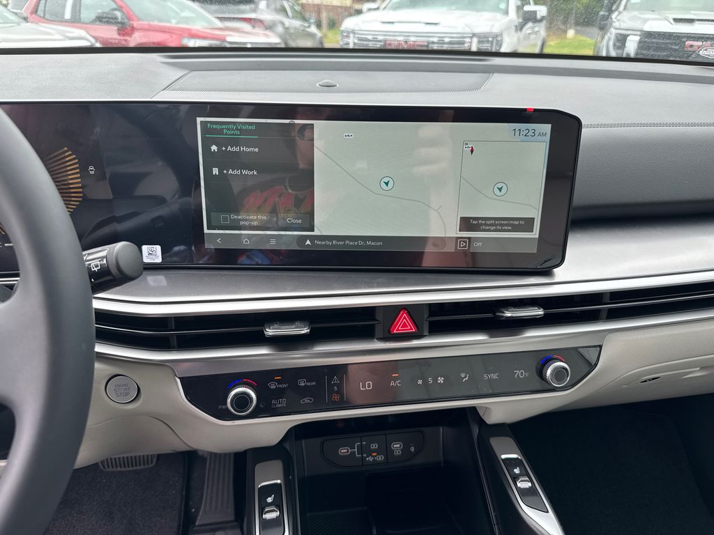 2025 Kia Sorento S photo 27