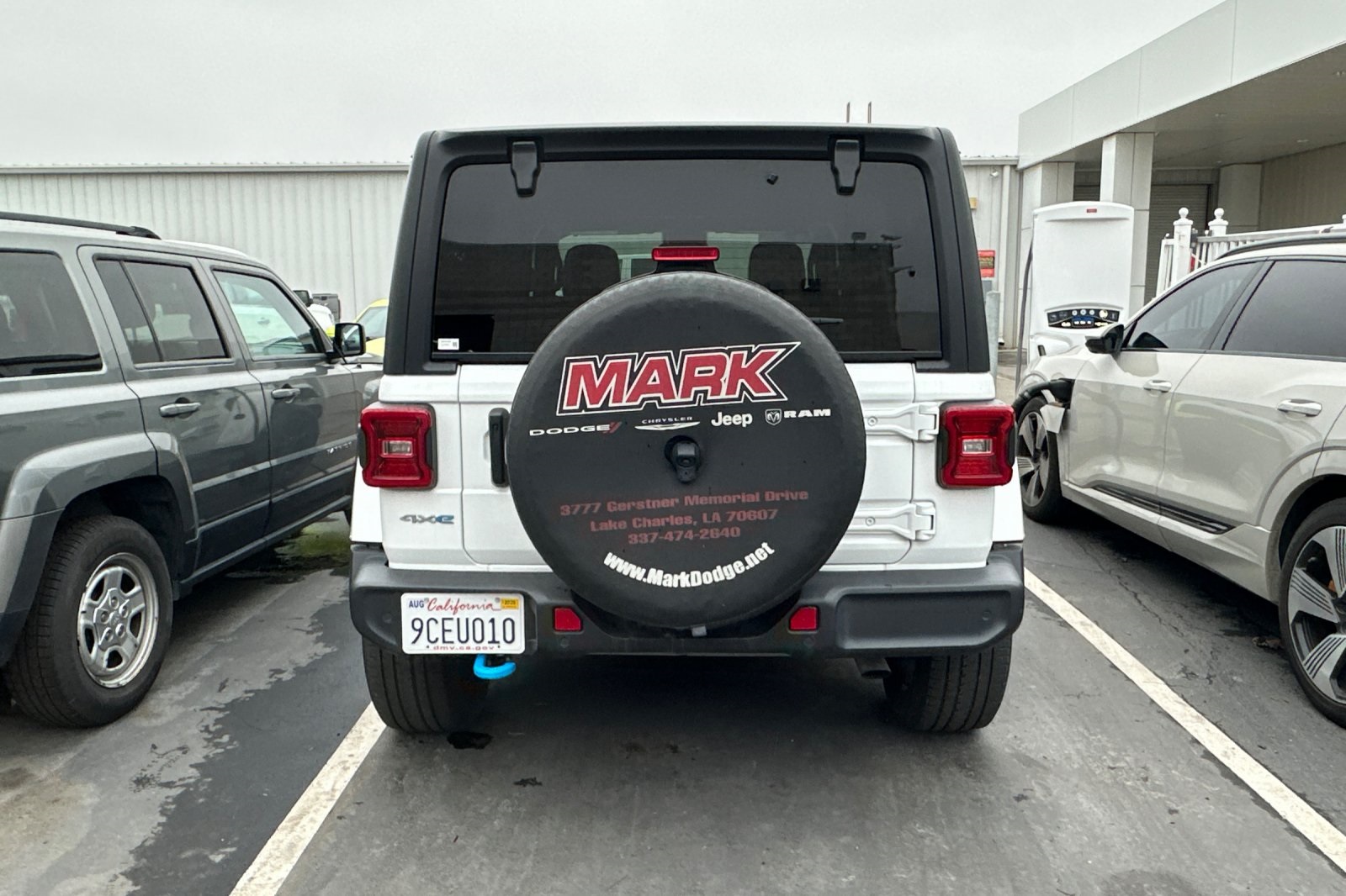 2022 Jeep Wrangler 4xe Unlimited Sahara photo 4