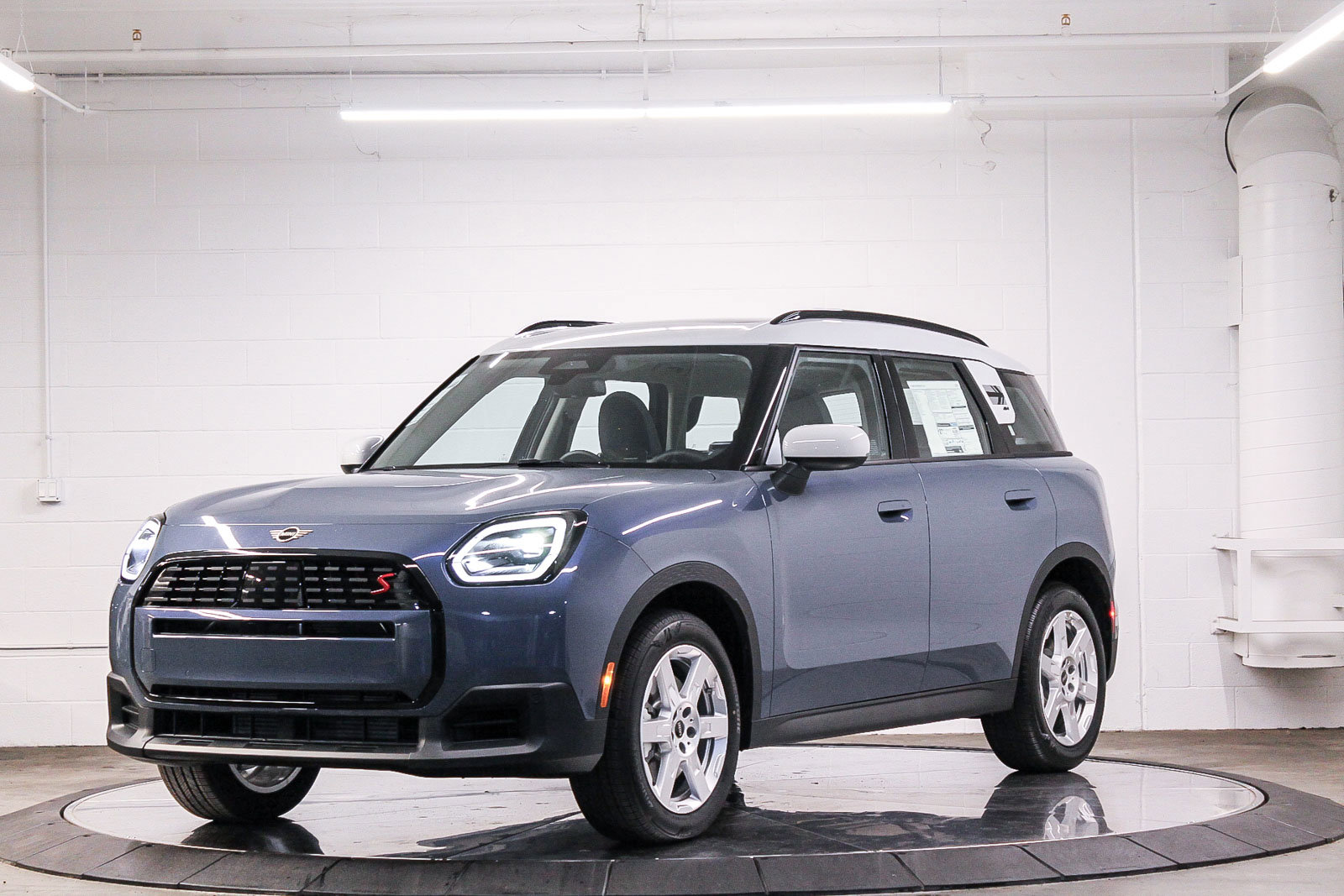 2025 Mini Countryman ALL4 Signature photo 3