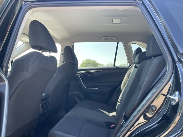 2024 Toyota RAV4 LE photo 7