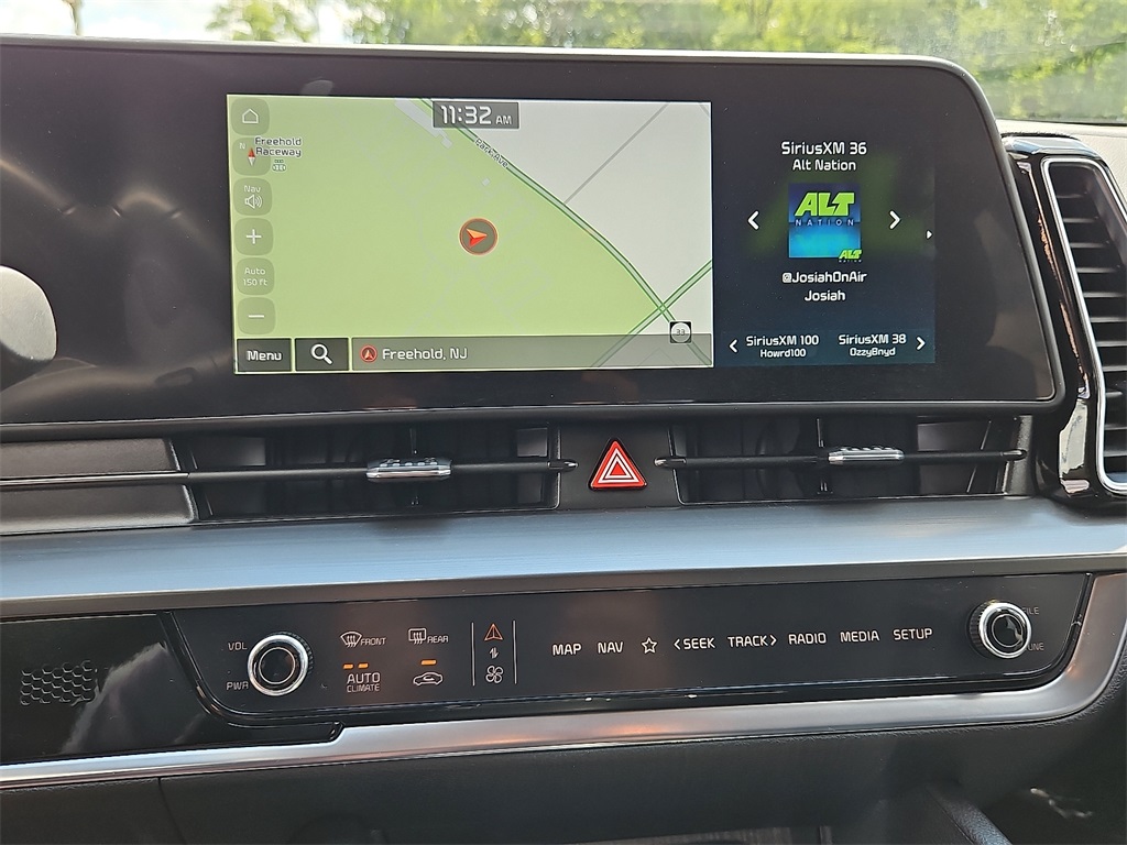 2025 Kia Sportage EX photo 16